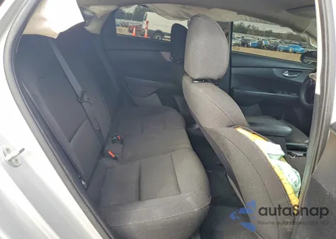 2021 Kia Forte Fe z USA, uszkodzony, nr VIN 3KPF24AD8ME365729